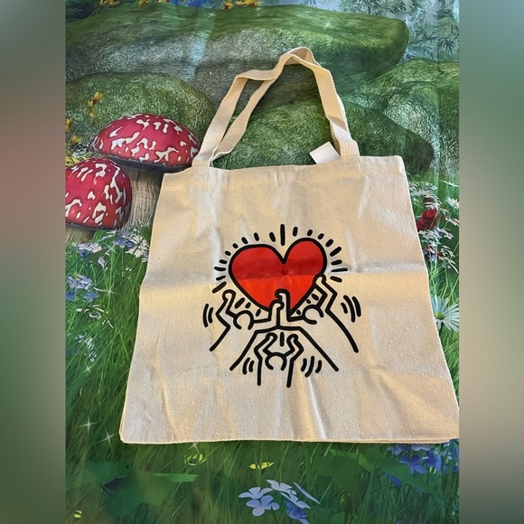 Urban Outfitters Keith Haring Holding Heart Tote Bag, Tan/Black/Red, NWT - Picture 8 of 13